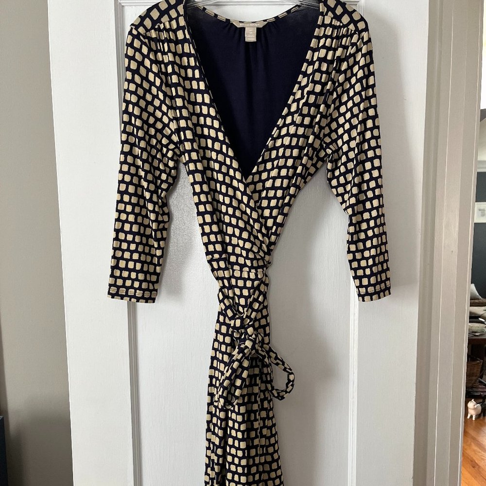 EUC Banana Republic Midi Wrap Dress Med. Tall